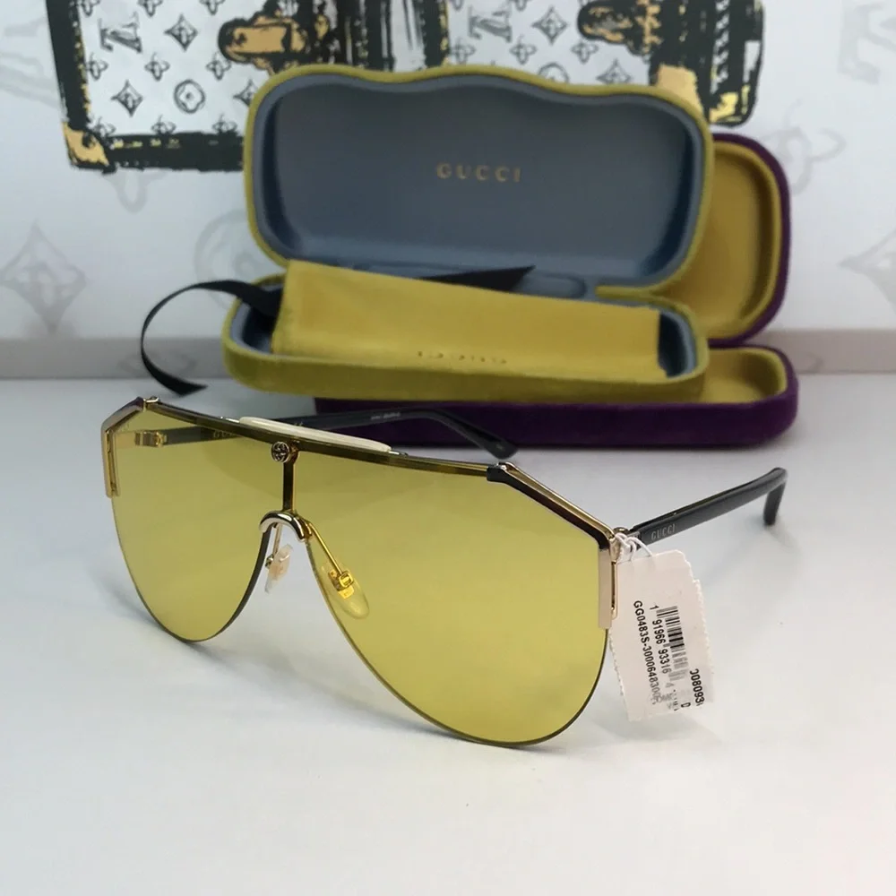 100%- New Authentic GUCCI GG0584s 004 140’ Aviator Shield Sunglasses